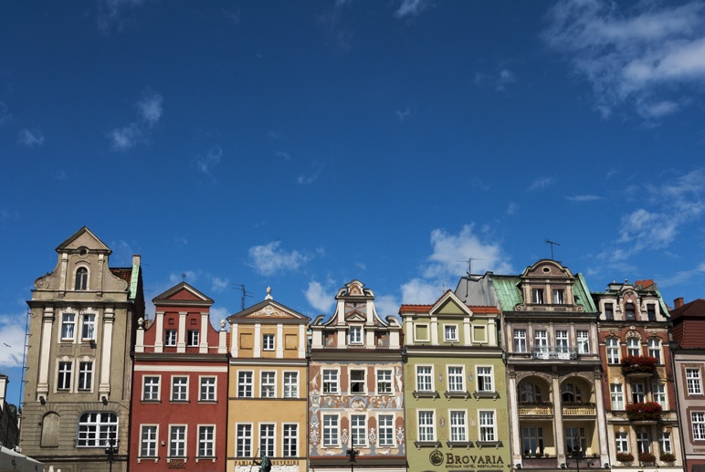 48 hours in poznan old market square