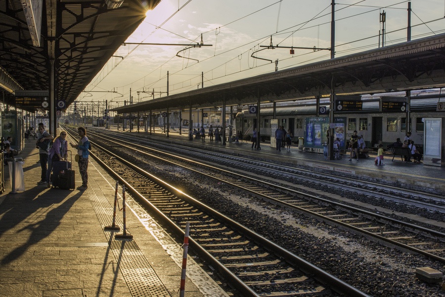 verona train station sunset