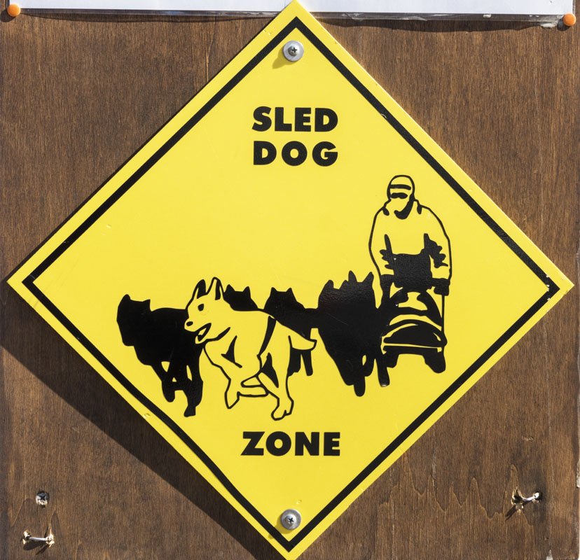 arnoga husky village sign yellow