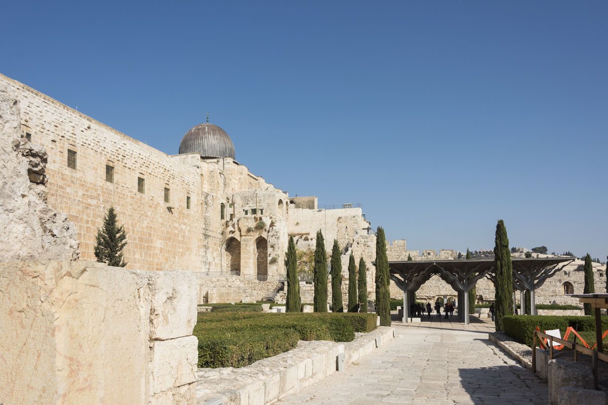 city walls near dung gate