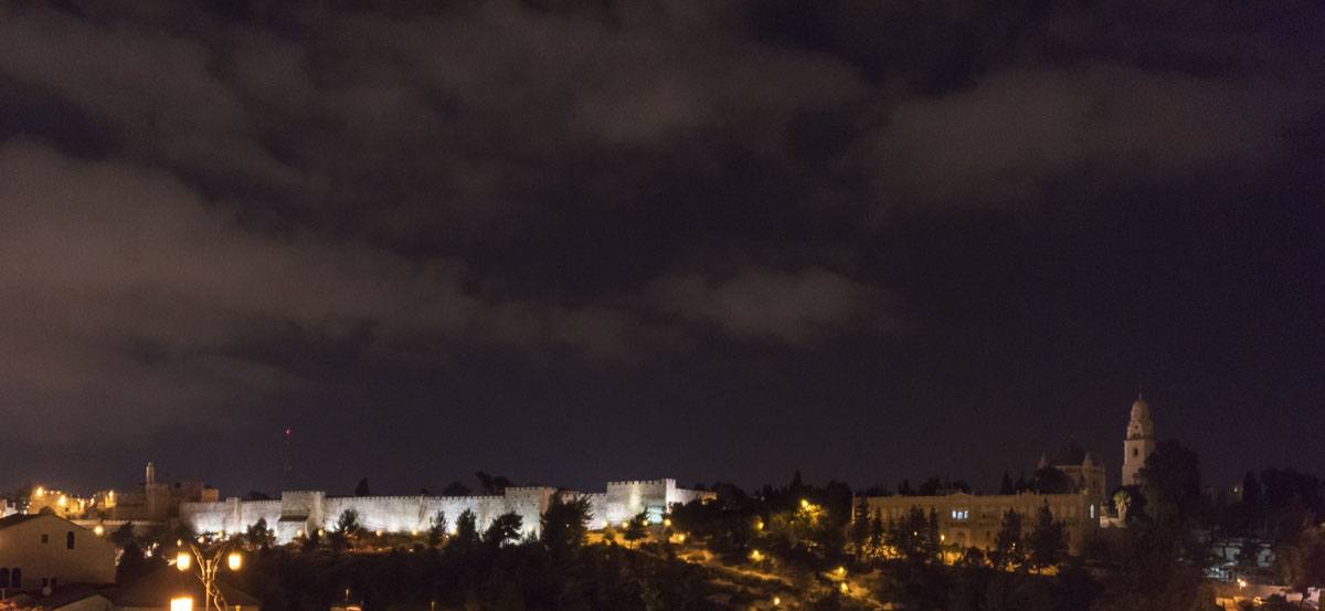 jerusalem old city night view