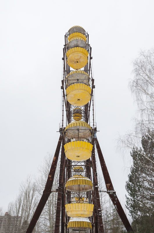 visit chernobyl pripyat wheel side