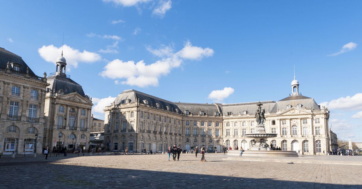 bordeaux tourist attractions place de la bourse
