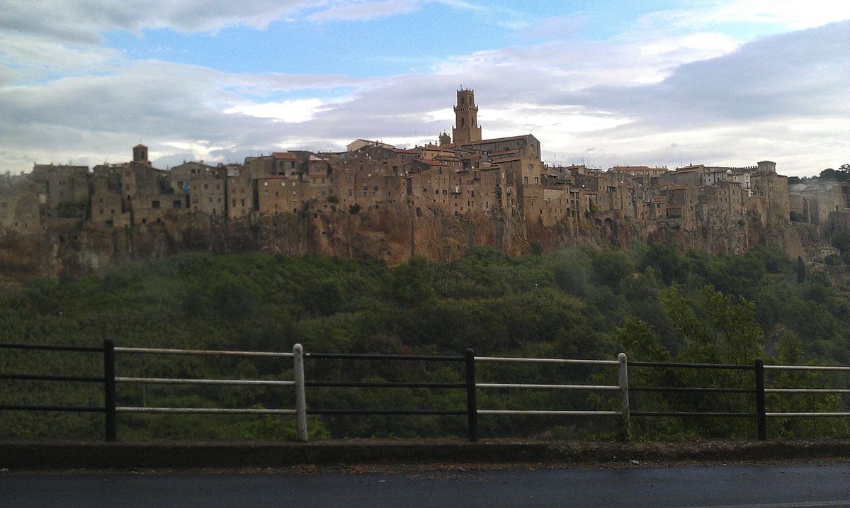 tuscany in spring pitigliano