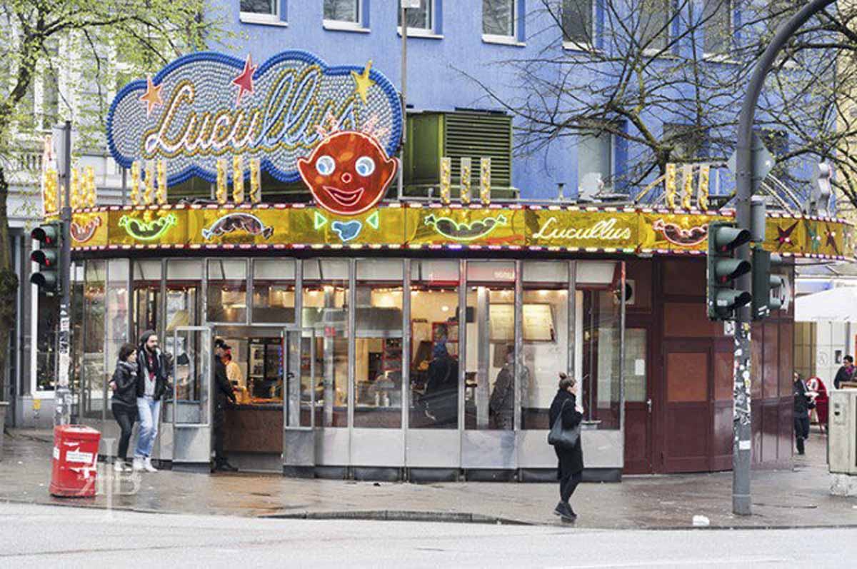 A Walking Tour Of St Pauli Hamburg The Crowded Planet