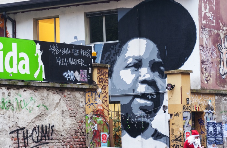 Milan Street Art zibe big arnold