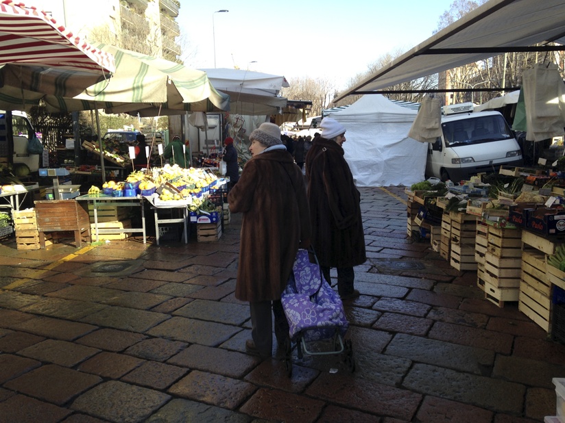 milan market fur ladies