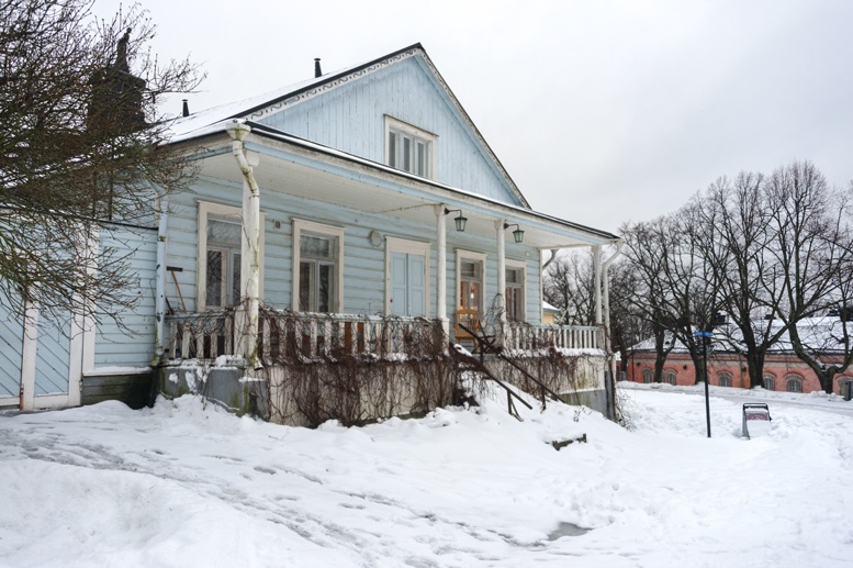 suomenlinna house winter