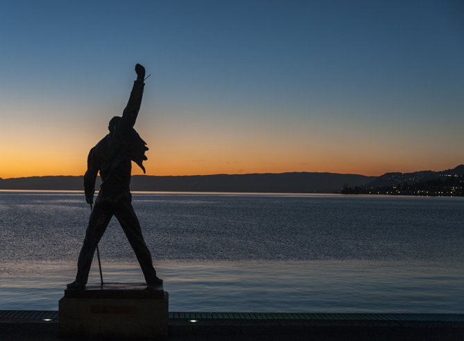 Freddie mercury statue montreux sunset