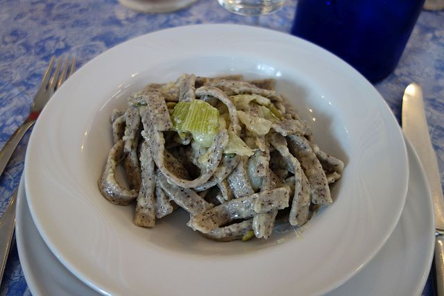 italian dishes pizzoccheri