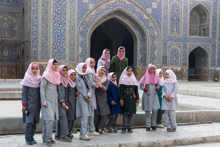 people of isfahan schoolgirls