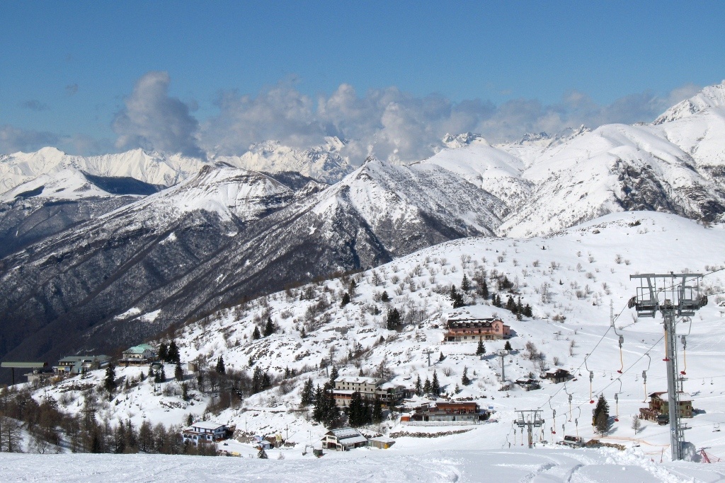 piani di bobbio lombardy winter