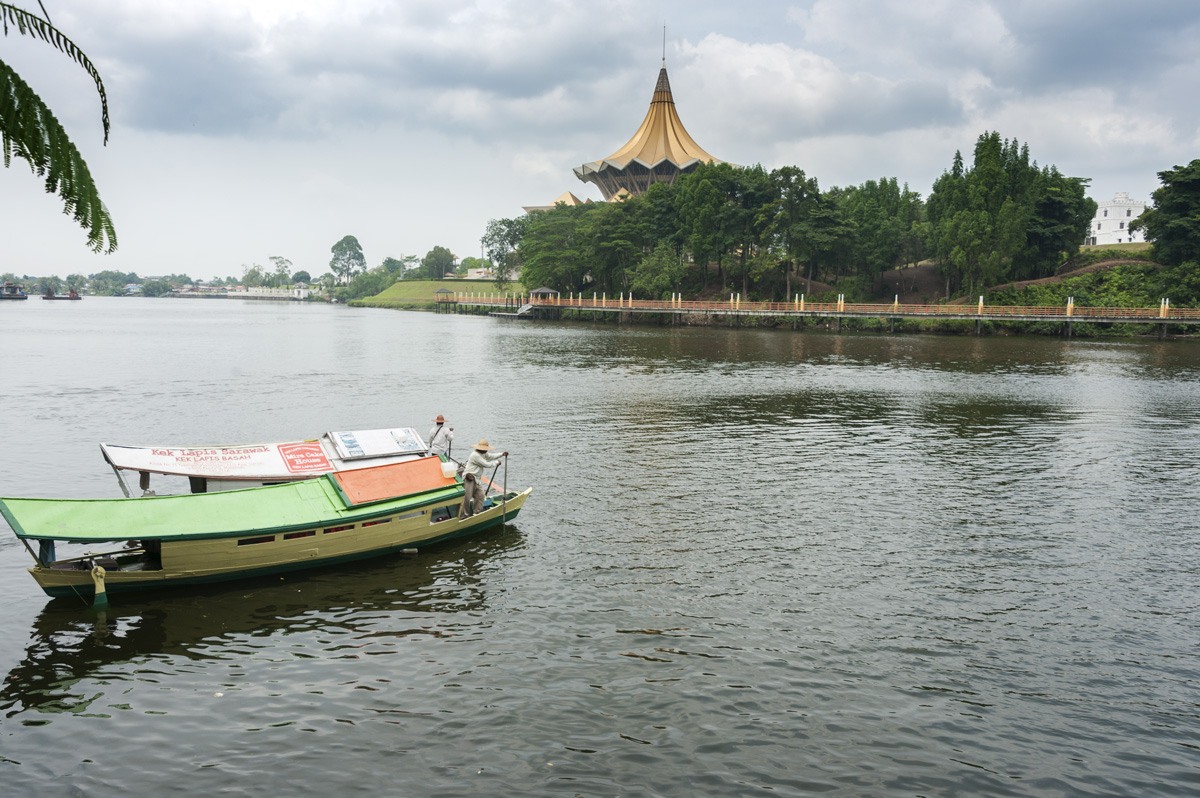 sarawak river kuching