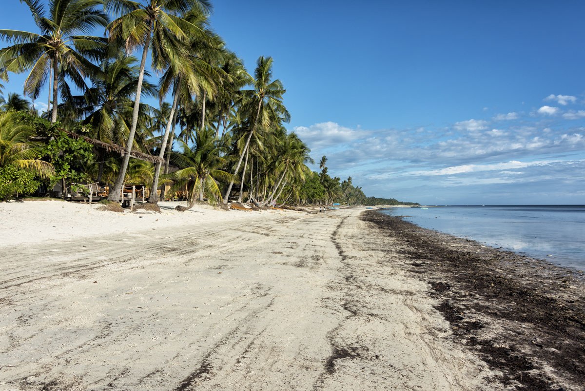 Philippines-Siquijor-solangor-beach