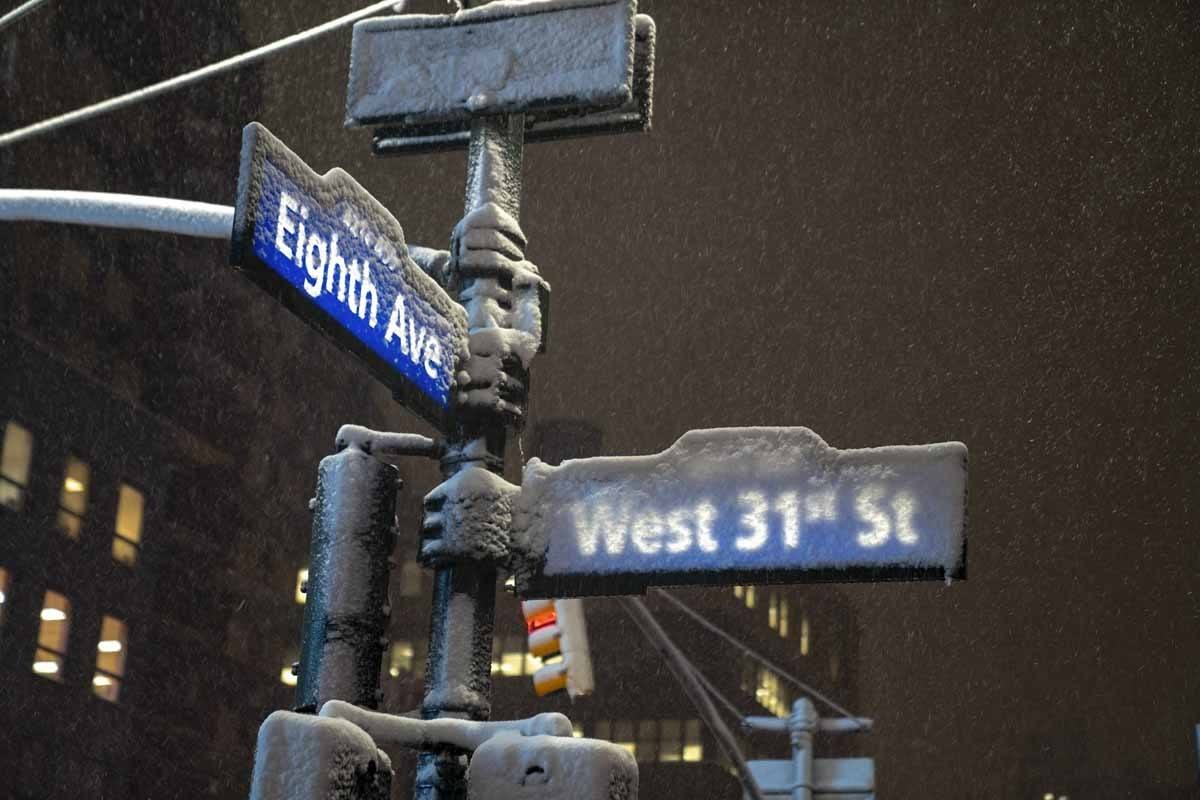 new york street signs snow