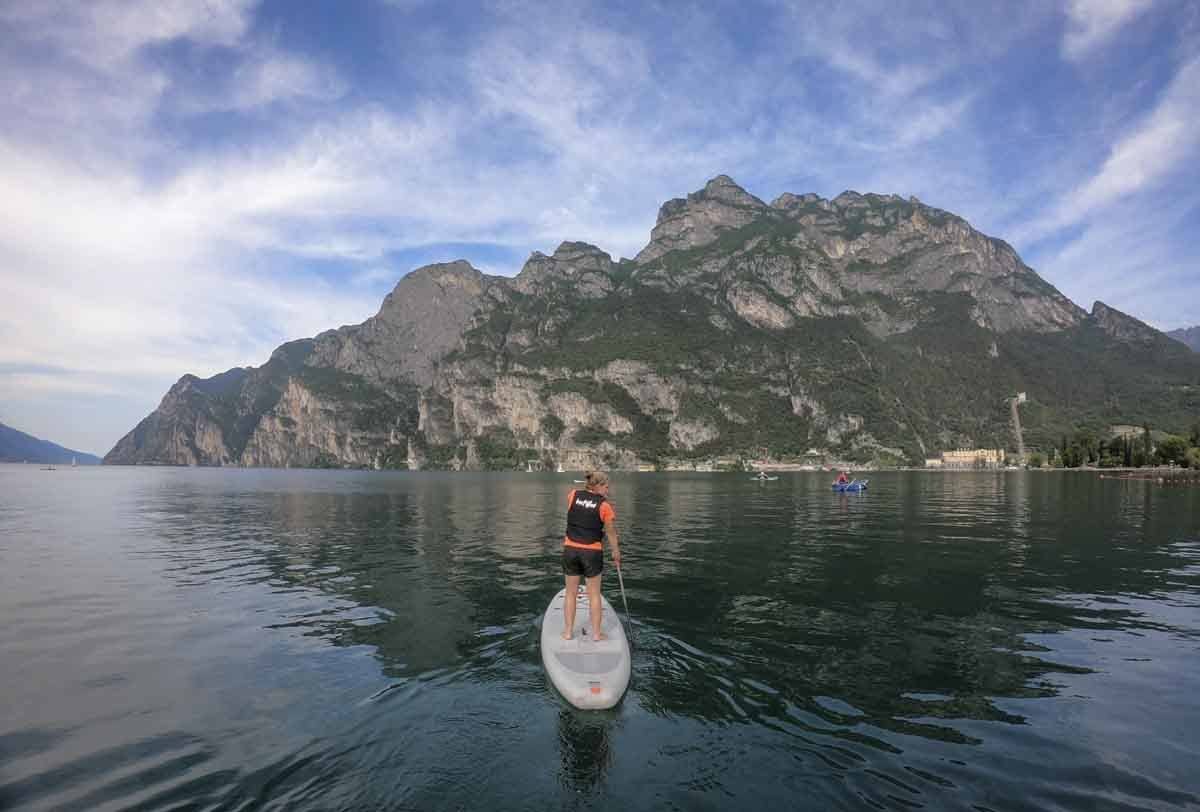 paddleboarding-lake-garda